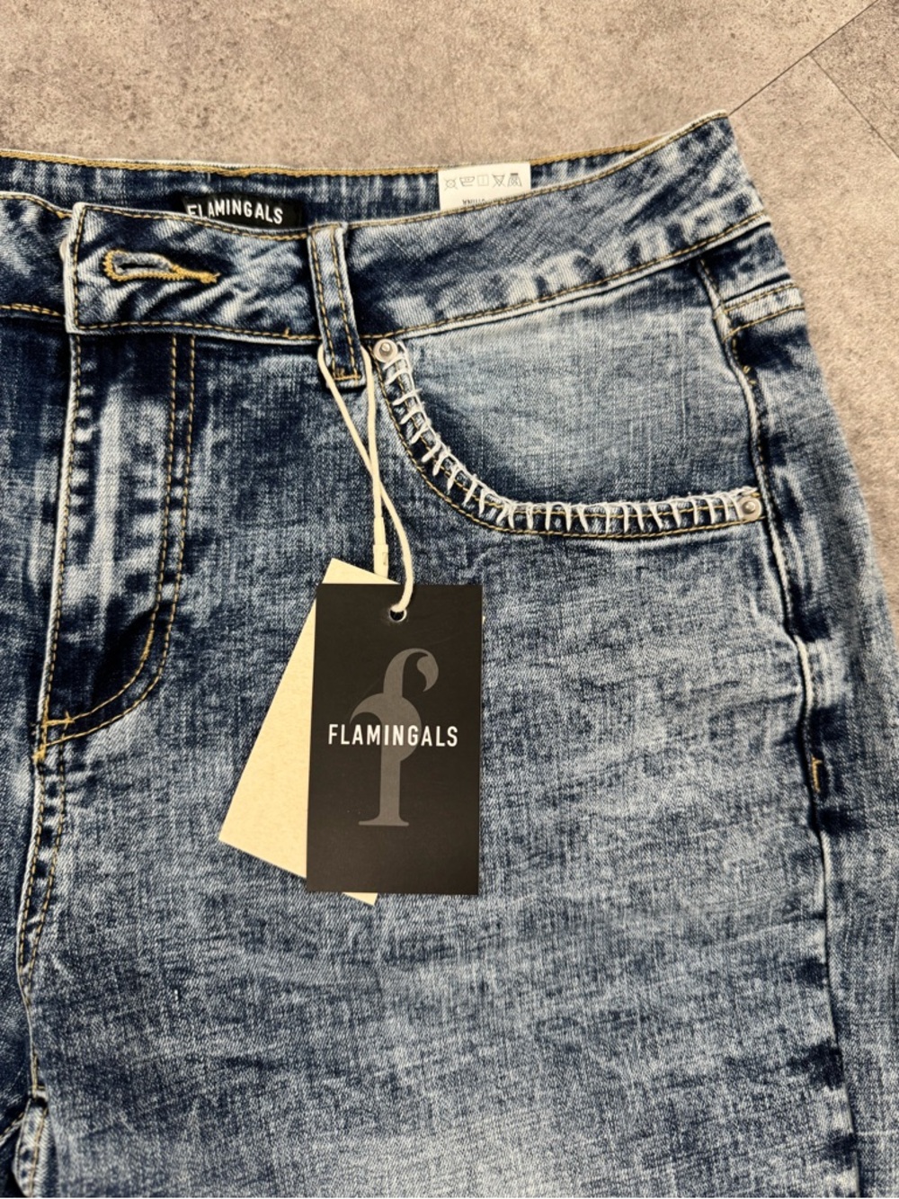 Flamingals Washed Jeans
